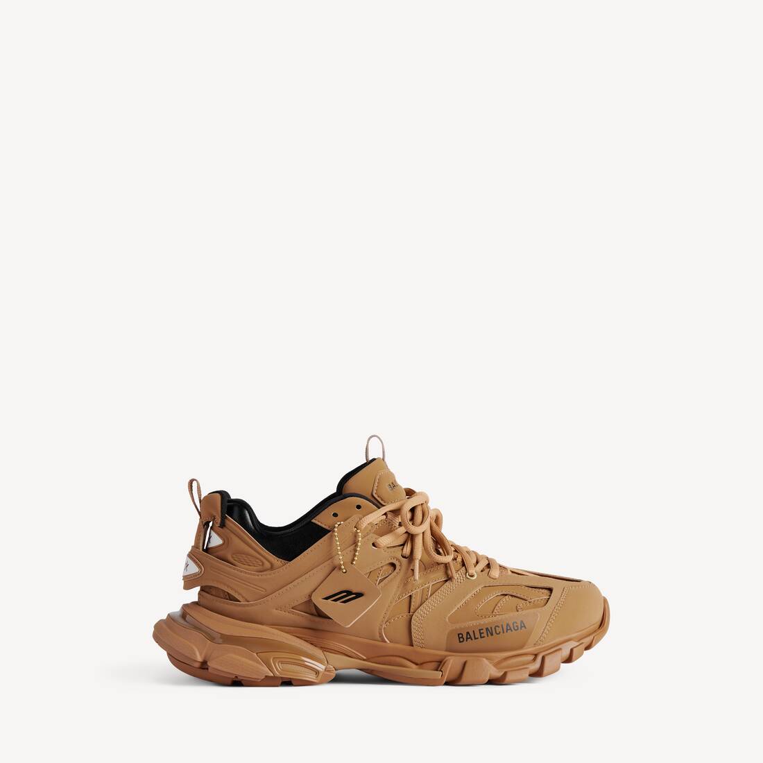Men's Track Yard Sneaker in Camel/black 2